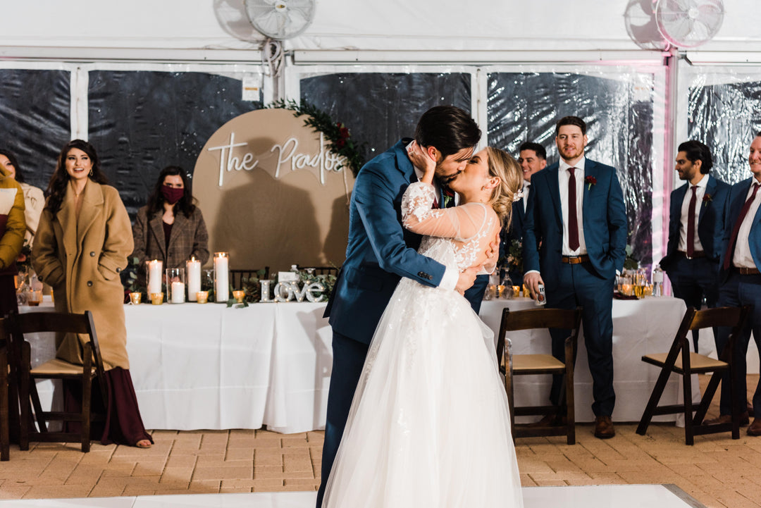 5 Classic First Dance Wedding Songs