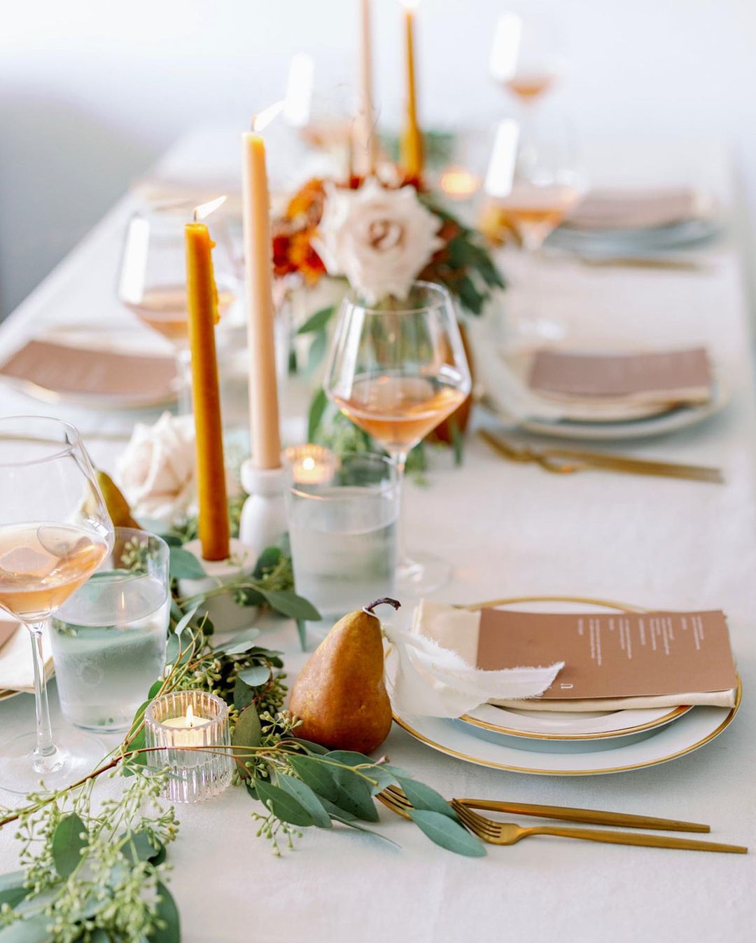 Everything You Need For A Seasonal Inspired Thanksgiving Day Tablescape