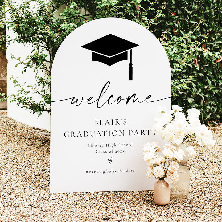 BLAIR She Did It Black & White Minimalist Graduation Party Welcome Sign