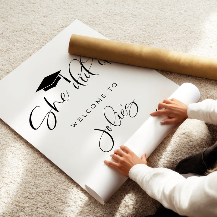 JOLIE She Did It Black & White Minimalist Graduation Party Welcome Sign